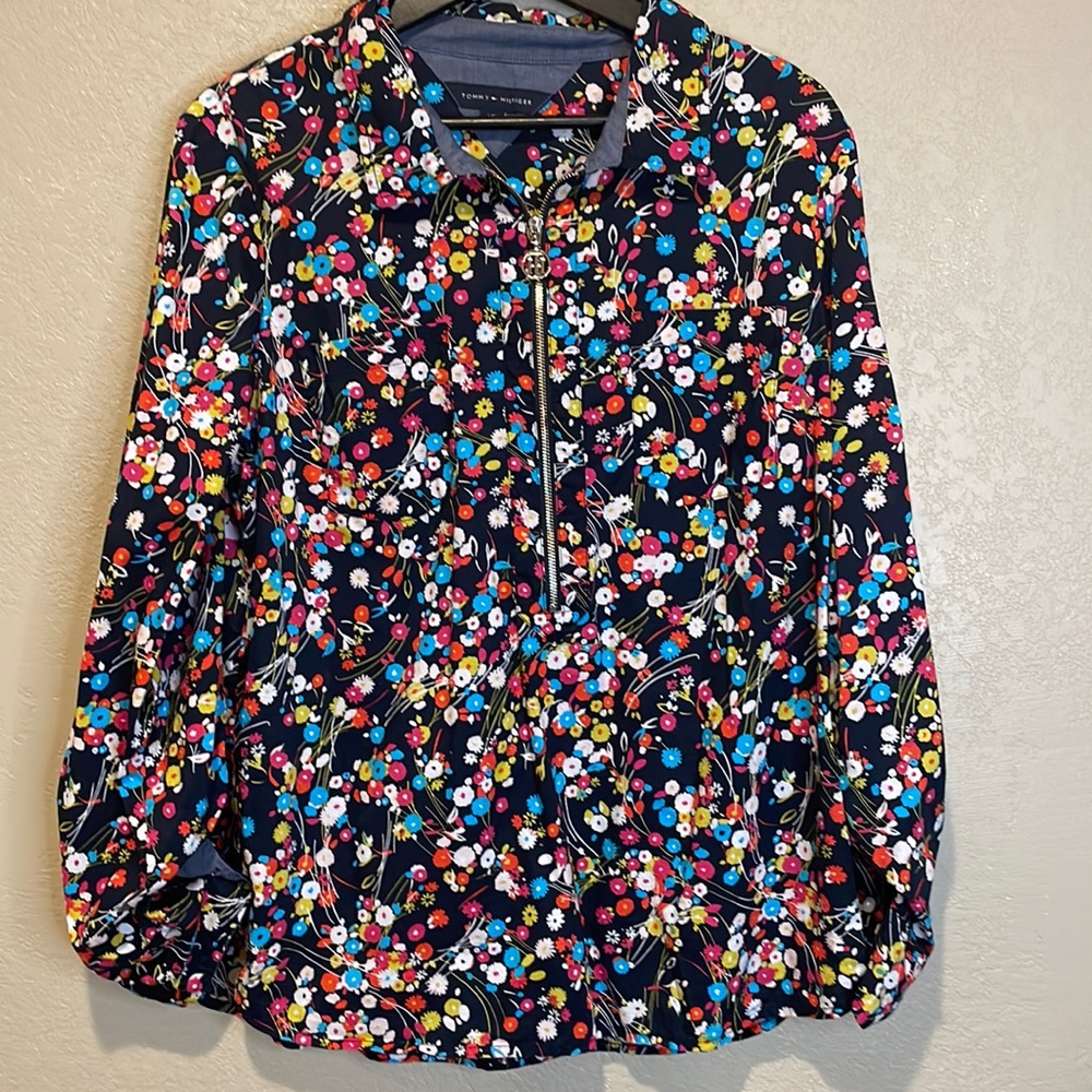 Tommy Hilfiger Floral Top Size Large